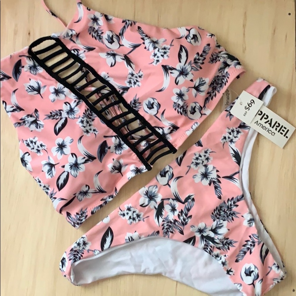 NWT Apparel America bikini top and bottom